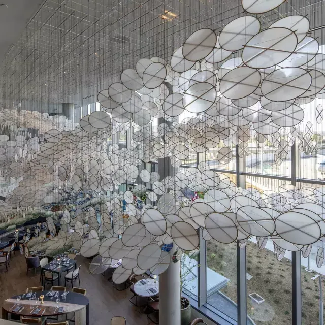 Jacob Hashimoto im Grand Hyatt at SFO